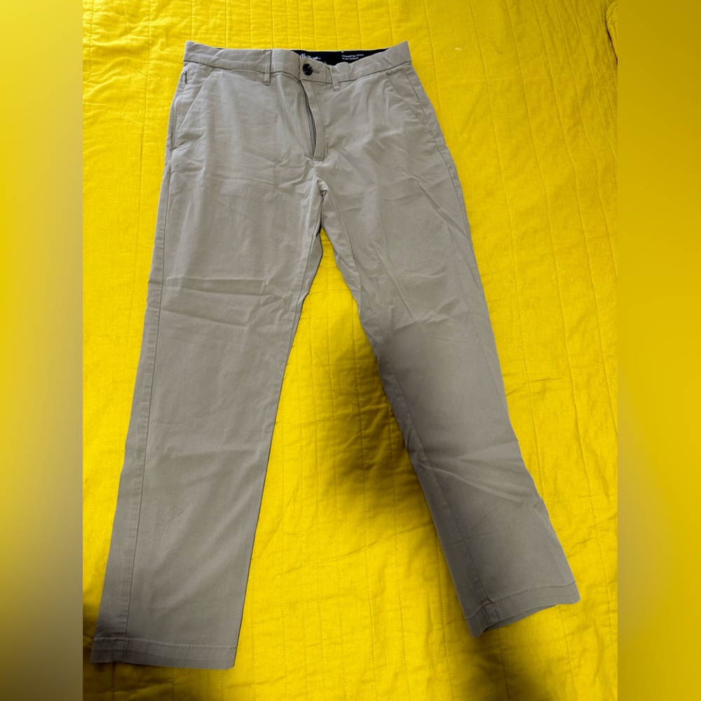 Men’s tech dress pants